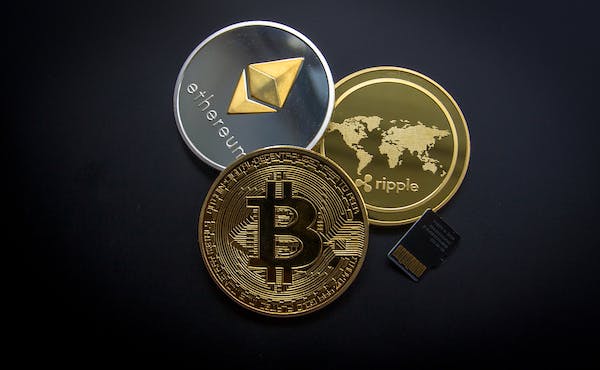 Cryptocurrency Trading Strategies: Navigating Digital Markets